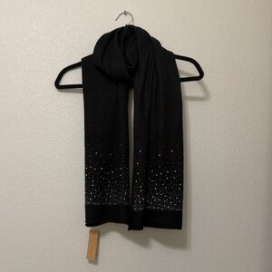 Steve Madden Black Knit Scarf